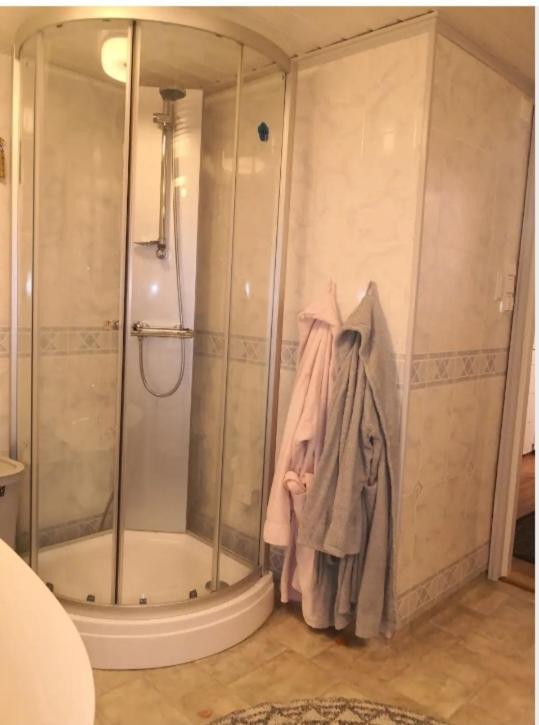 Sentral Studioleilighet Ved Stranden Og Hvalsenter Nb Ma Vaskes Etter Endt Leie Eller Betale Rengjoringshjelpen 500 Kr Andenes Extérieur photo